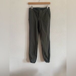 Athleta Olive green pants with cinch bottom size 2